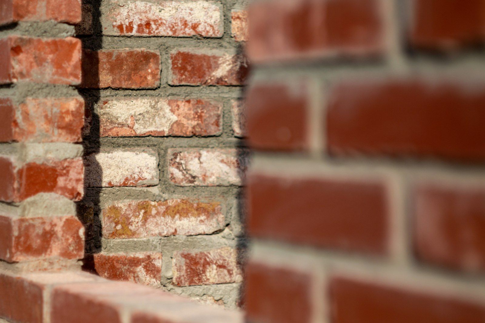 Brick wall and mortar joints